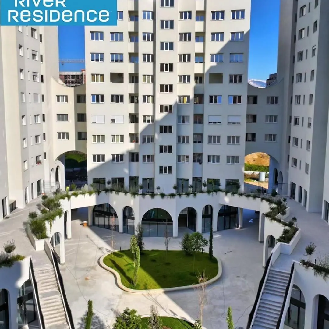 Maisonova Deluxe Tirana Albanie